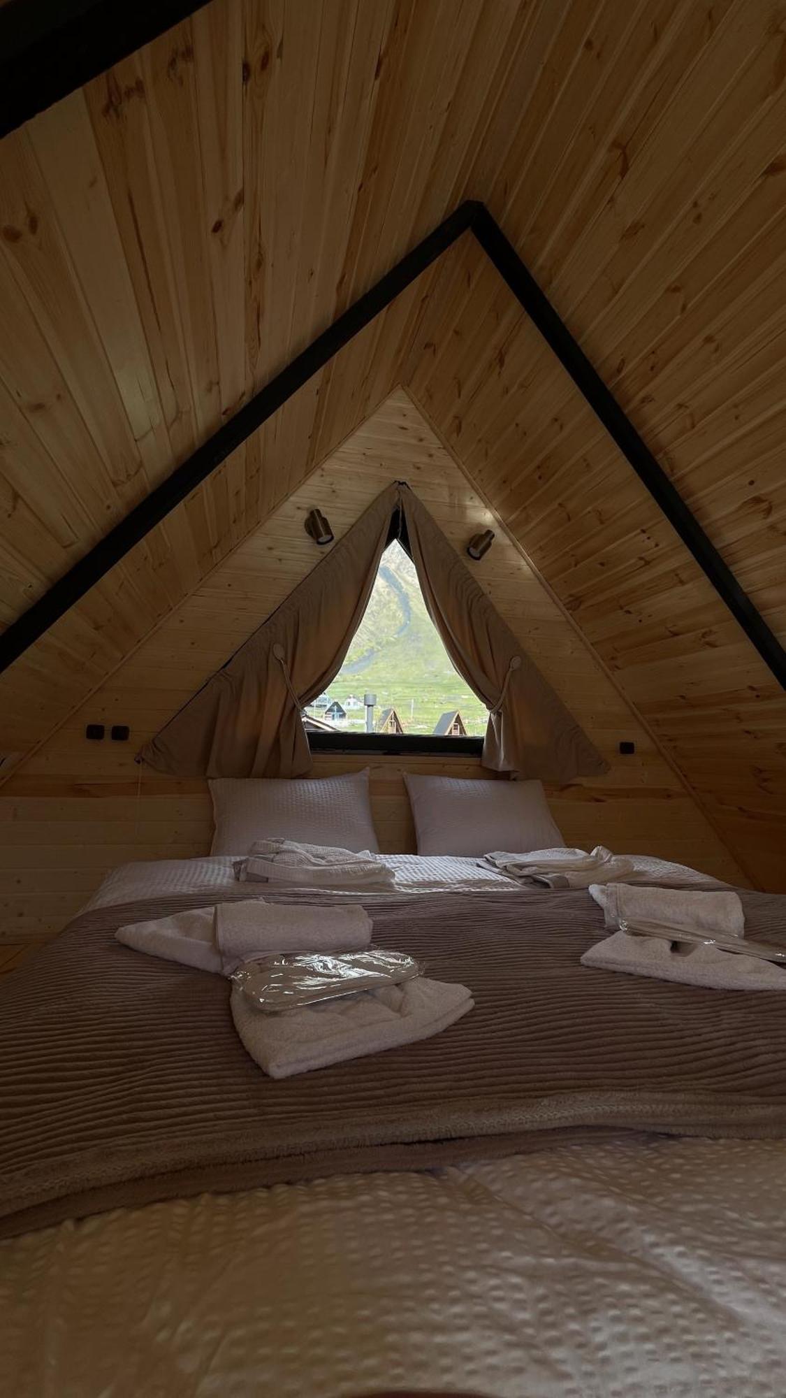 Outdoor Cottages Kazbegi Værelse billede